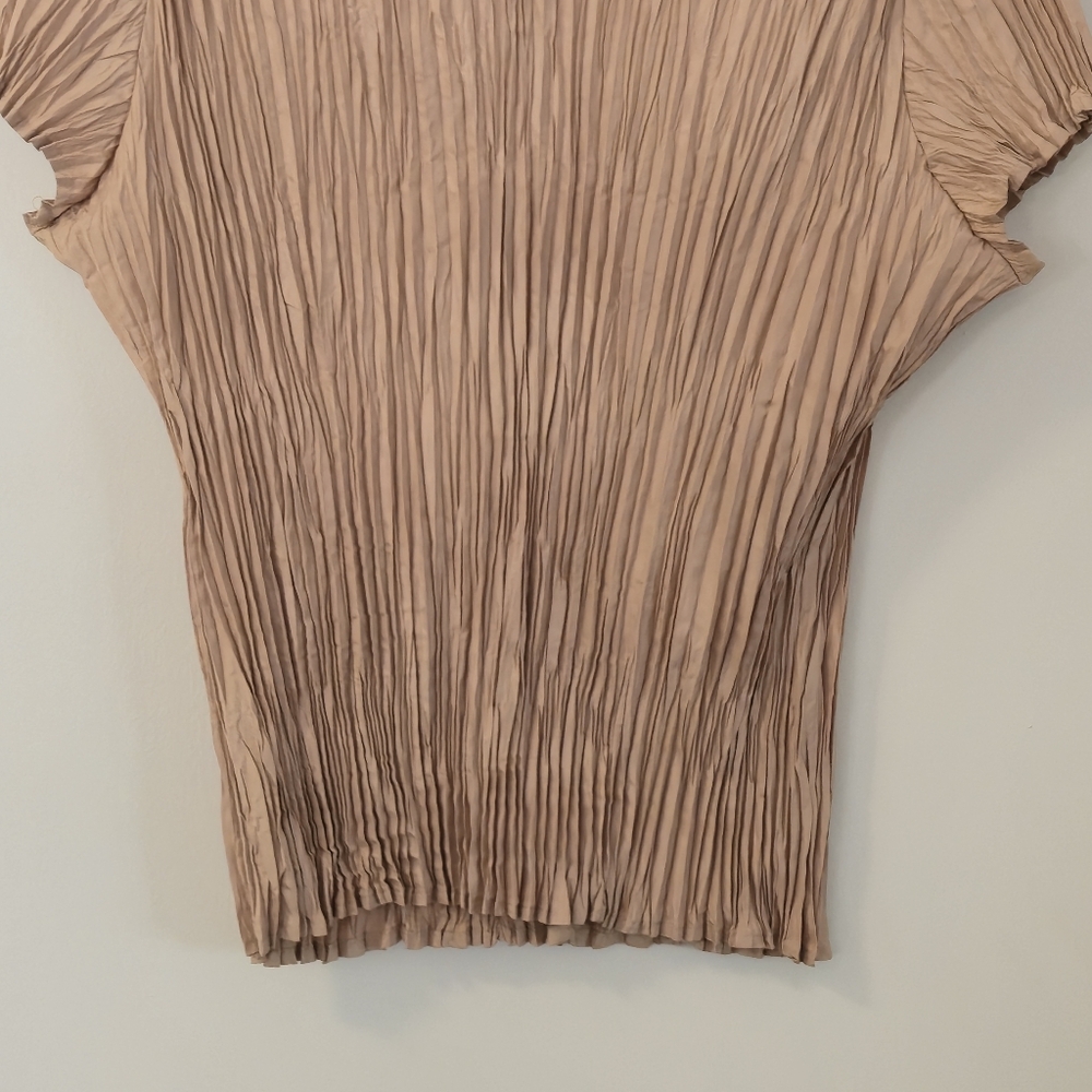 Bellissima XL Tan Micro Pleated Crinkle Button Up Coastal Minimalist Top - Picture 9 of 14